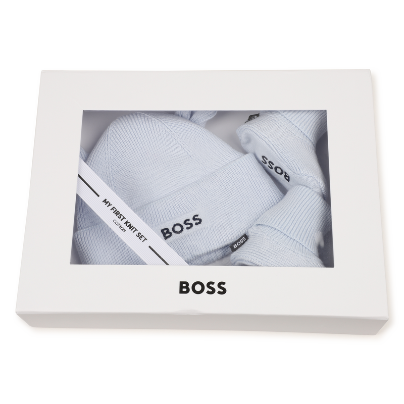 Muts en sloffen set BOSS 
                        JONGEN