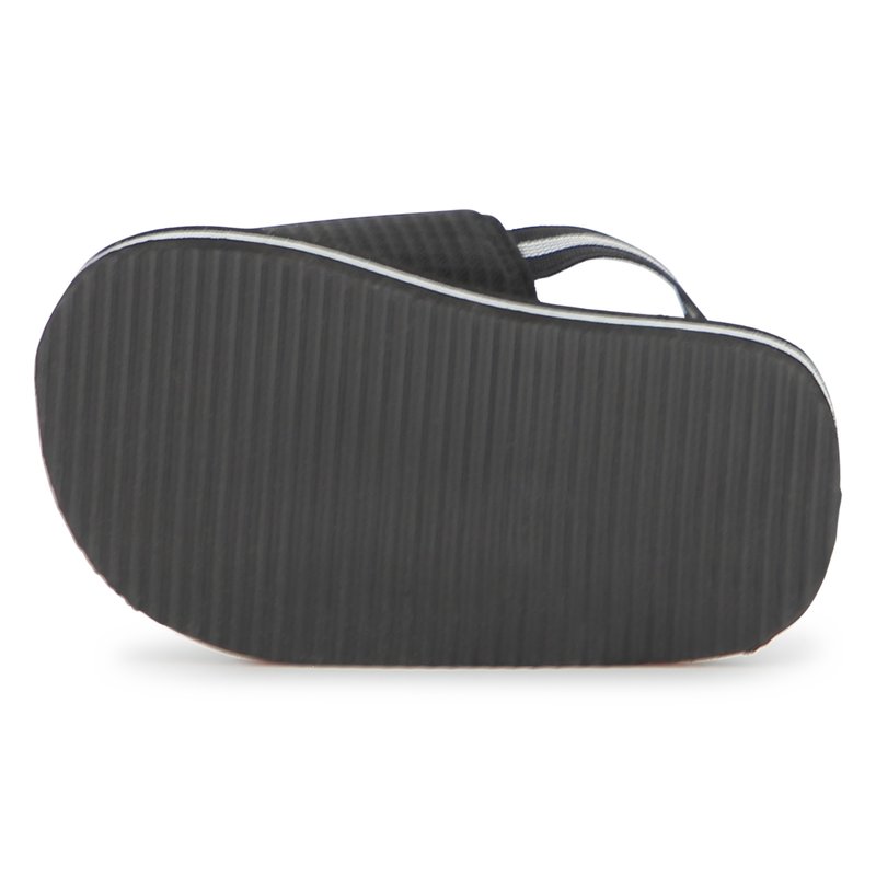 KLITTENBANDSLUITINGEN BOSS 
                        BOY