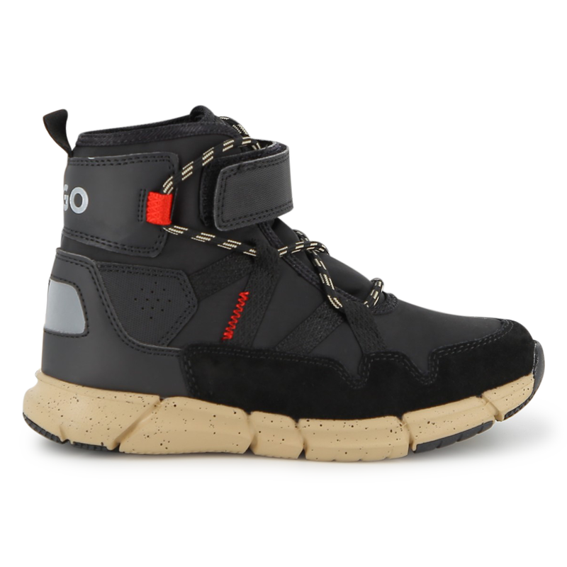 Enkellaarsjes met veters HUGO 
                        BOY