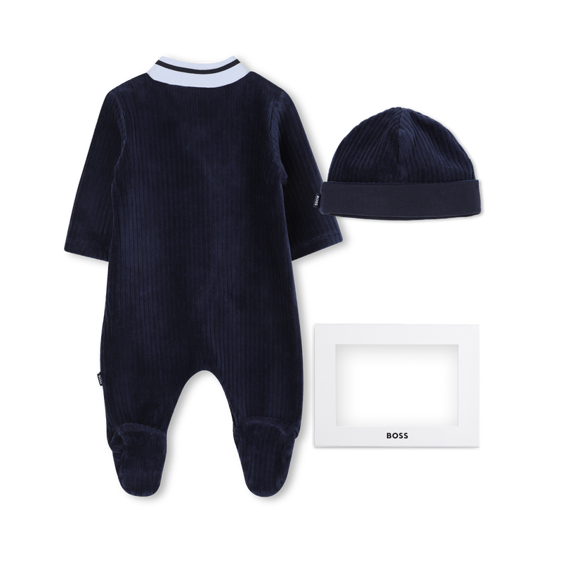 Set pyjama en hoeden BOSS 
                        BOY