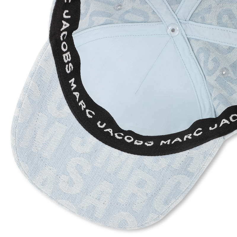 Pet van jeansstof MARC JACOBS 
                        BOY