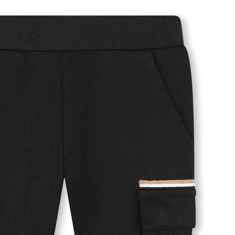 Broek met klepzakjes BOSS 
                        BOY