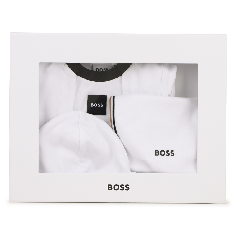 Pyjama set, muts en slabbetje BOSS 
                        BOY