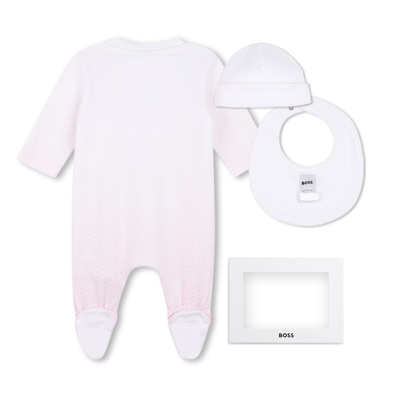 Pyjama set, muts en slabbetje BOSS 
                        MEISJE