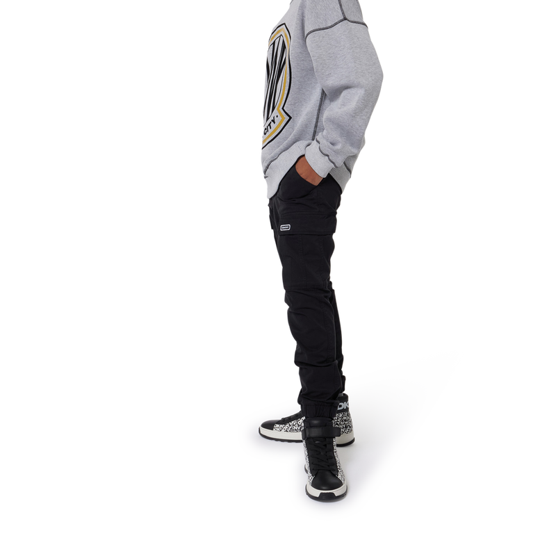 Katoenen broek met zakken DKNY 
                        BOY