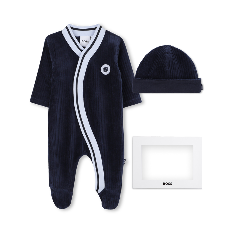 Set pyjama en hoeden BOSS 
                        BOY