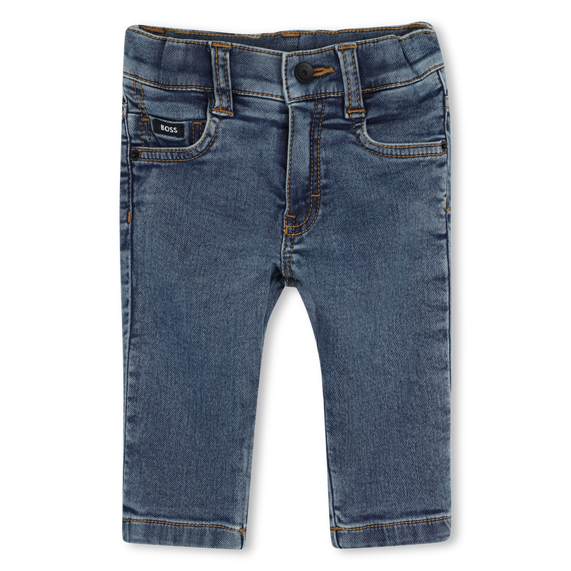 JEANS MET KLINKNAGELS AAN DE ACHTERKANT BOSS 
                        BOY