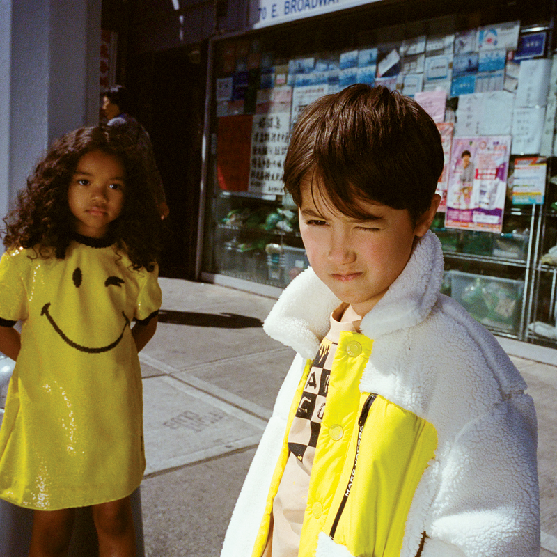 Feestelijke jurk met lovertjes MARC JACOBS 
                        GIRL