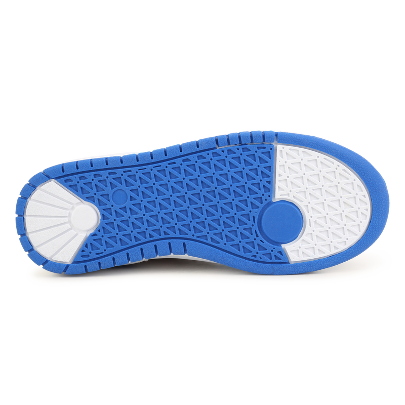 Sneakers met veters en logo