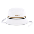 Geborduurd hoedje met koordjes BOSS 
                    BOY