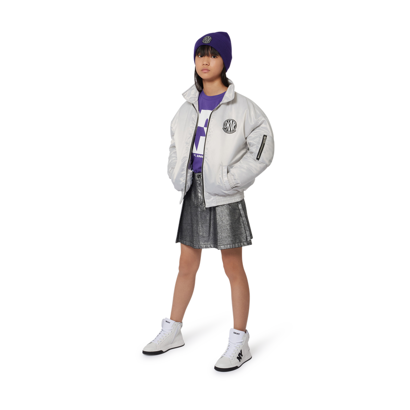 Muts van tricot met omslag DKNY 
                        GIRL