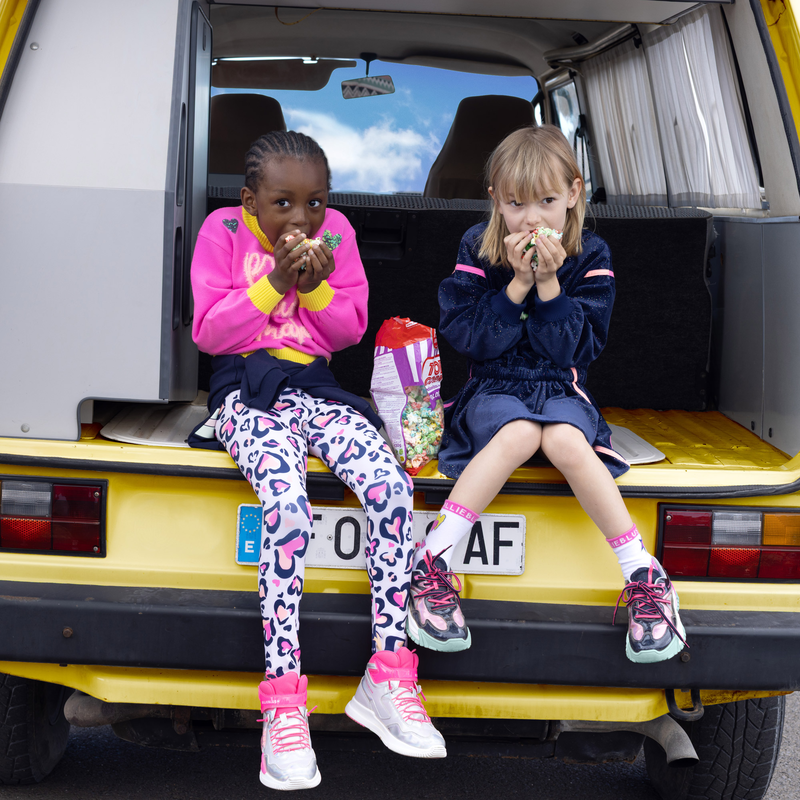 Glanzende fluwelen jurk BILLIEBLUSH 
                        GIRL