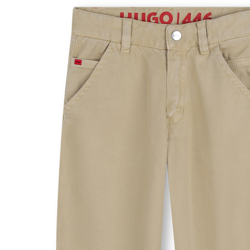 BROEK MET SIERSTIKSELS HUGO 
                        BOY