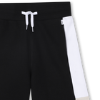 Driekleurige joggingbermuda BOSS 
                    BOY