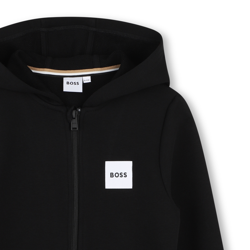 HOODIE MET RITS BOSS 
                        BOY