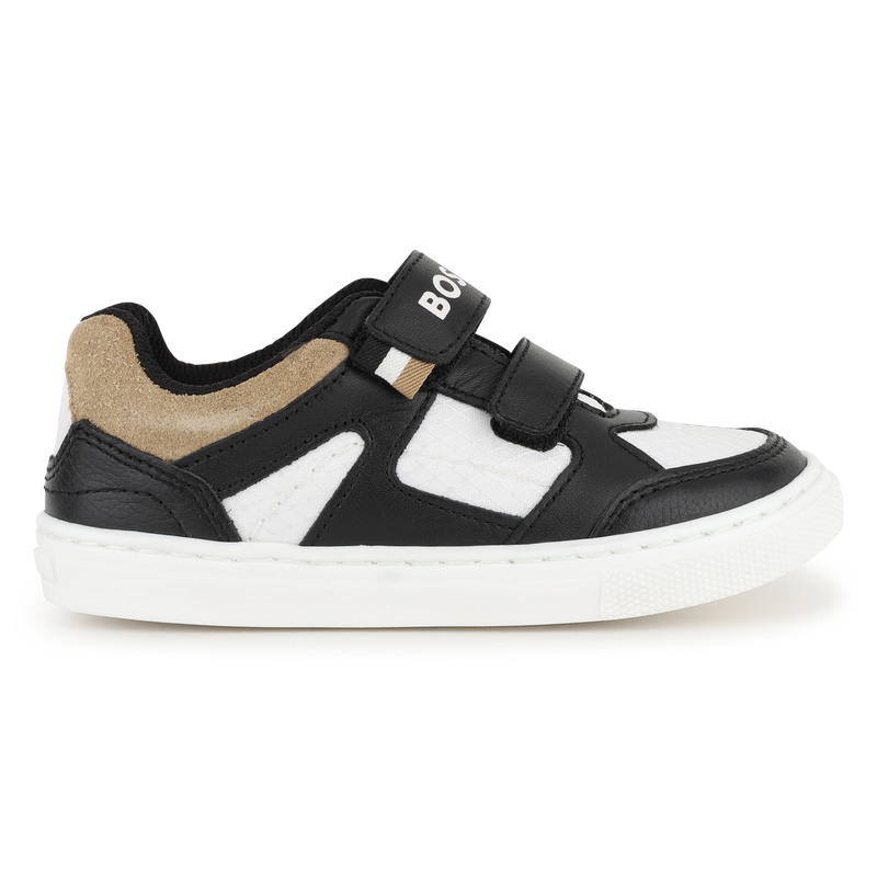 SNEAKERS MET KLITTENBANDSTREPEN BOSS 
                        BOY