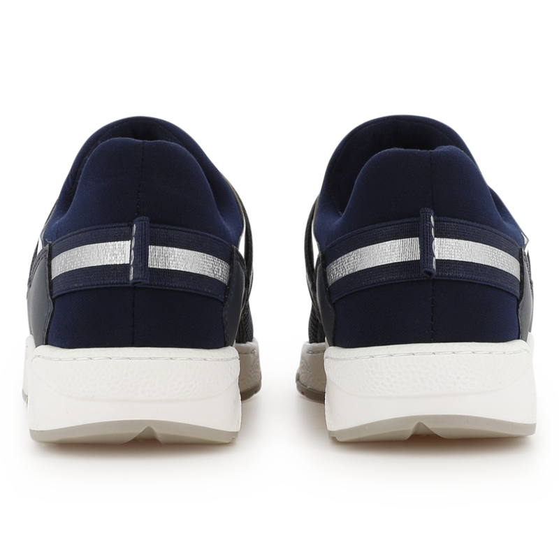 Elastische sneakers BOSS 
                        JONGEN