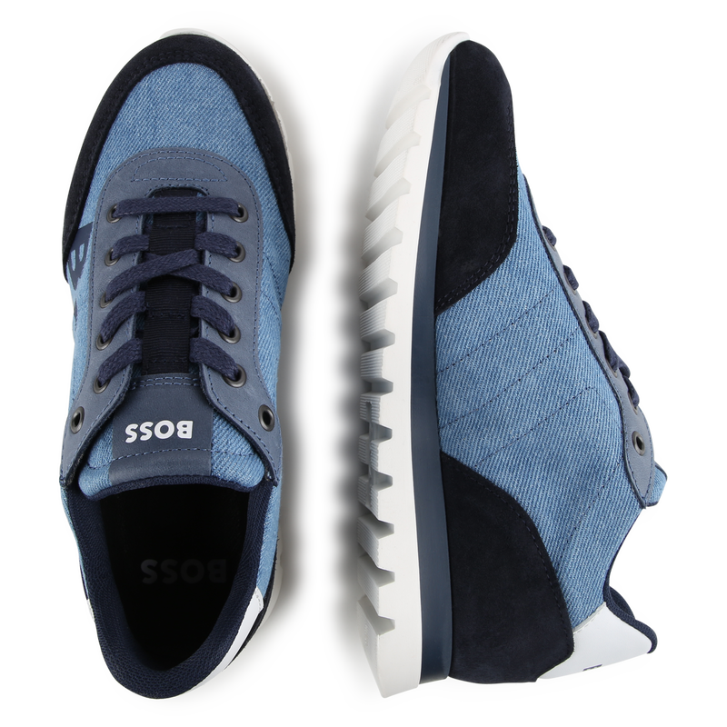 Sneakers met veters