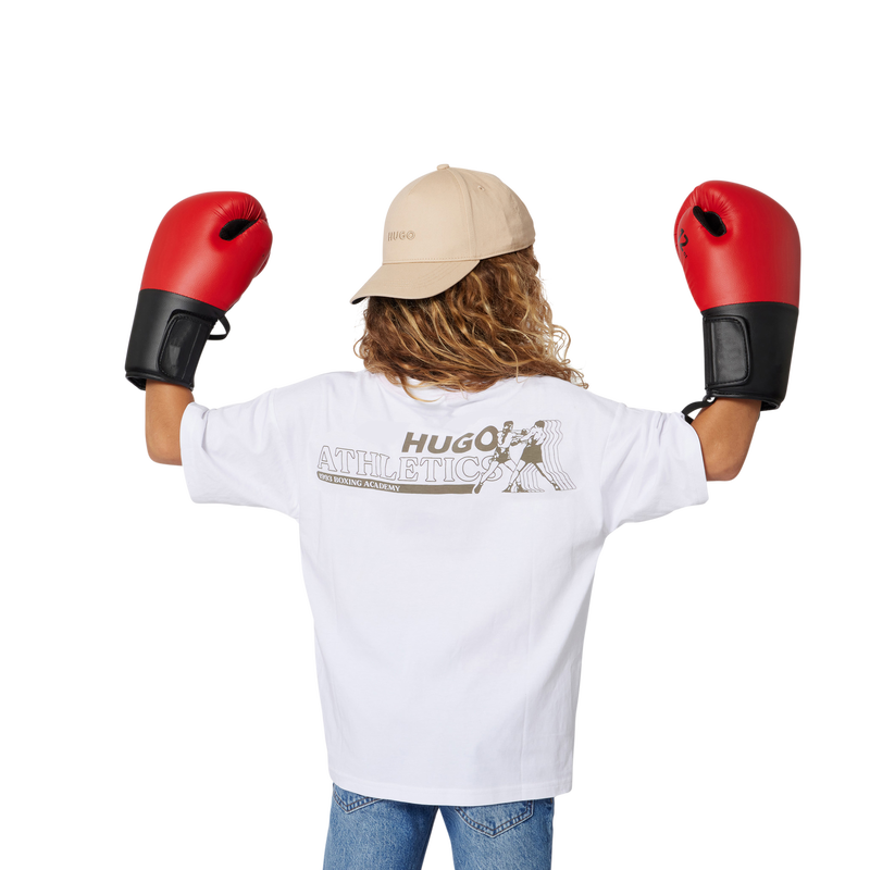 Keperkap HUGO 
                        BOY