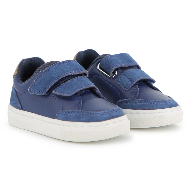 SNEAKERS MET KLITTENBANDSTREPEN BOSS 
                        BOY