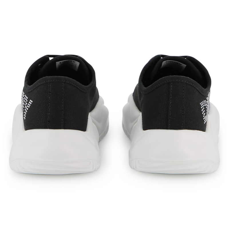 SNEAKERS MET VETERS DKNY 
                        GIRL