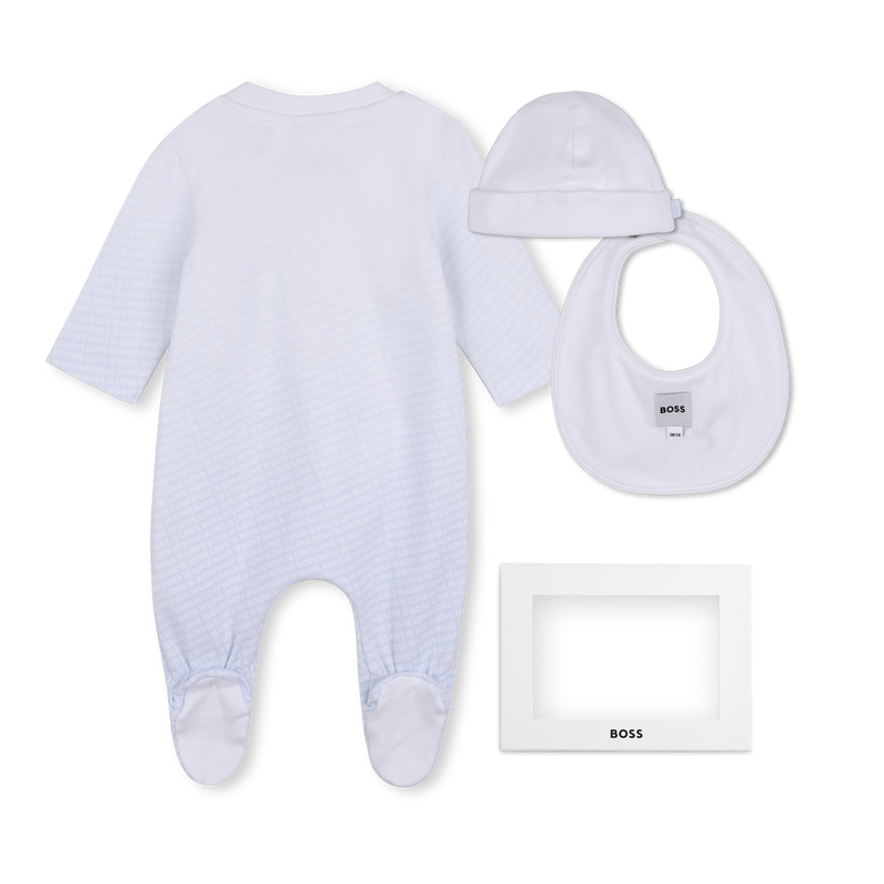Pyjama set, muts en slabbetje BOSS 
                        JONGEN