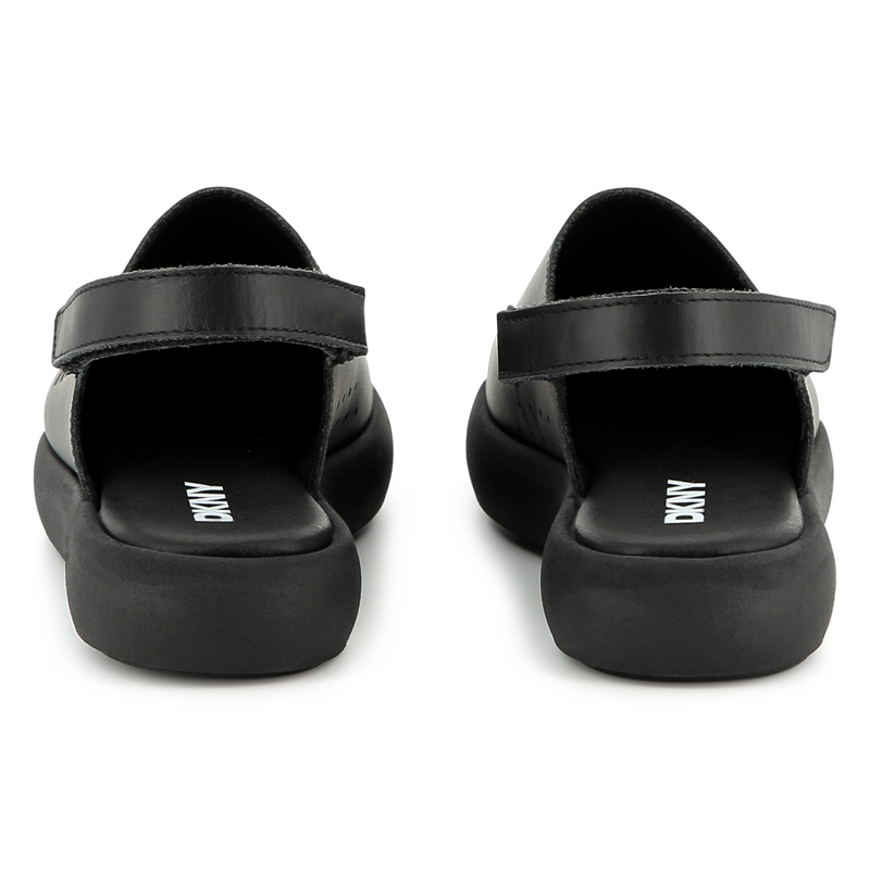 Leren klompen met klittenband DKNY 
                        UNISEX