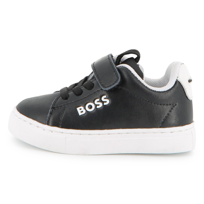 SNEAKERS MET VETERS BOSS 
                        BOY