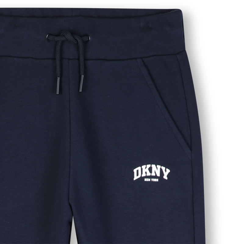 Kledingset met t-shirt en broek DKNY 
                        JONGEN
