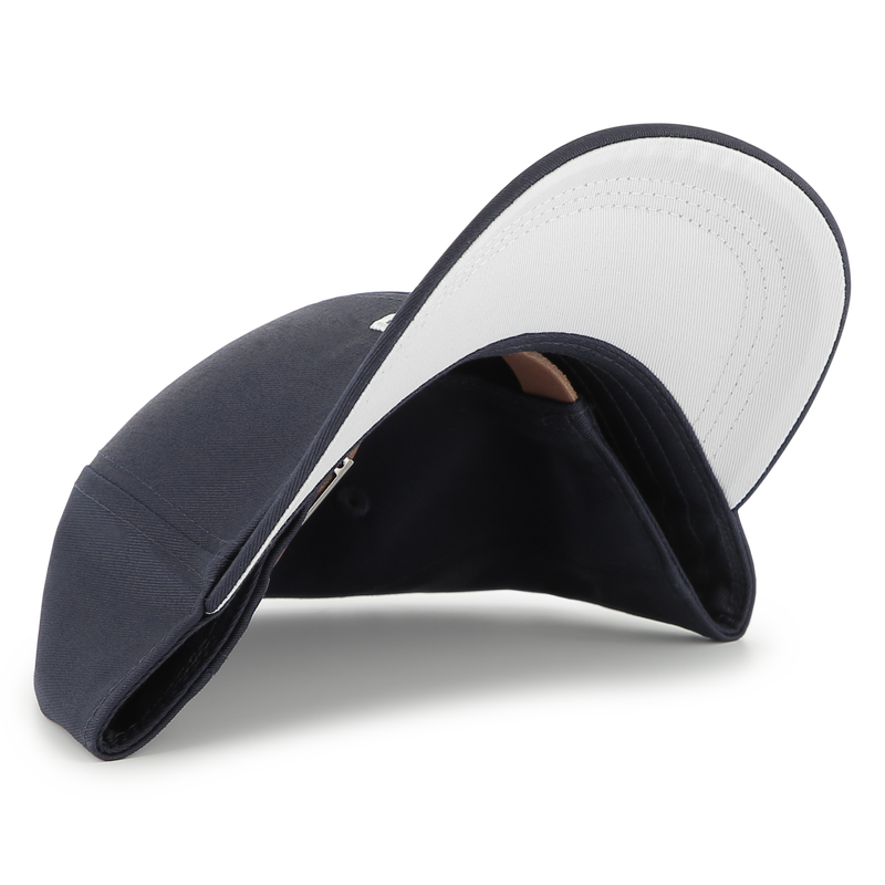 Pet met verstelbare sluiting BOSS 
                        BOY