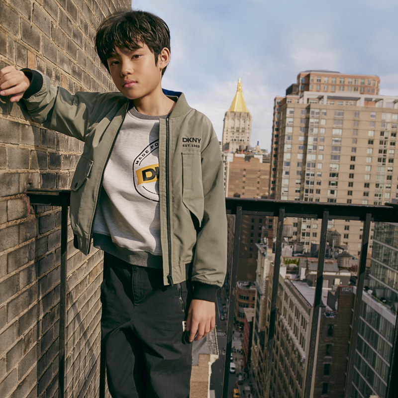 Jas met ritssluiting DKNY 
                        BOY