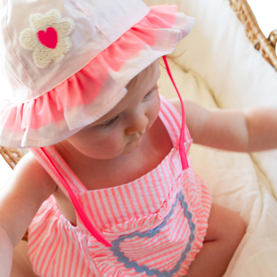 HOED MET PLOOIEN BILLIEBLUSH GIRL