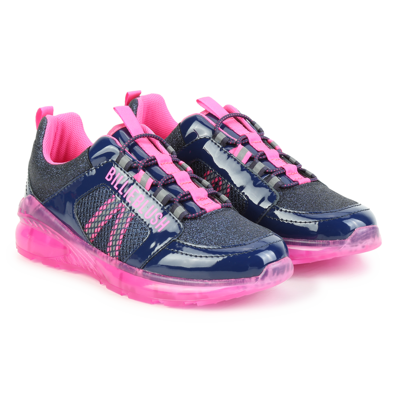 Lage gelakte sneakers