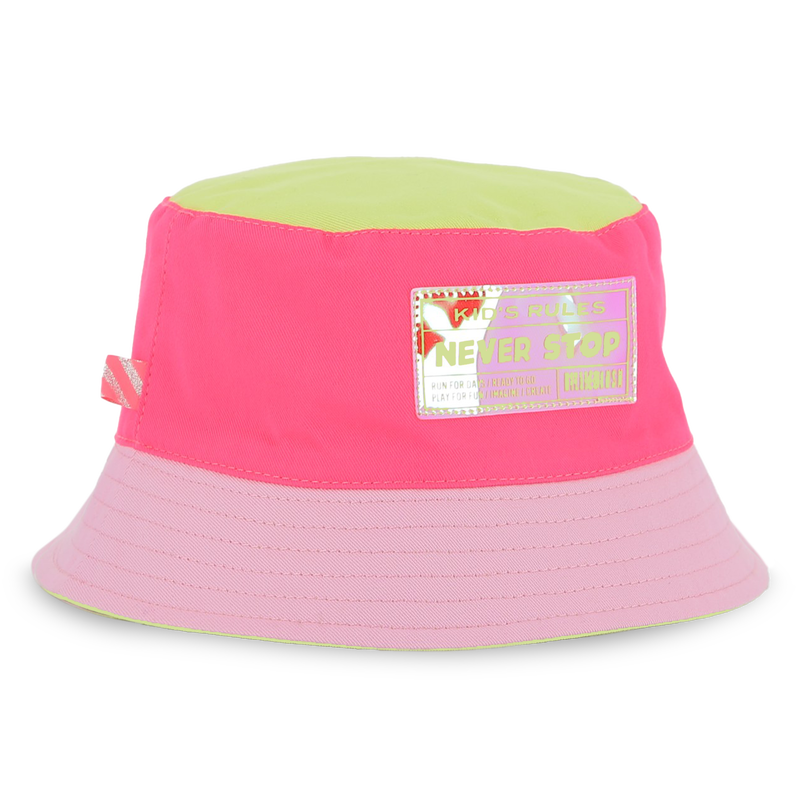 BUCKET HAT MET BADGE BILLIEBLUSH 
                        GIRL