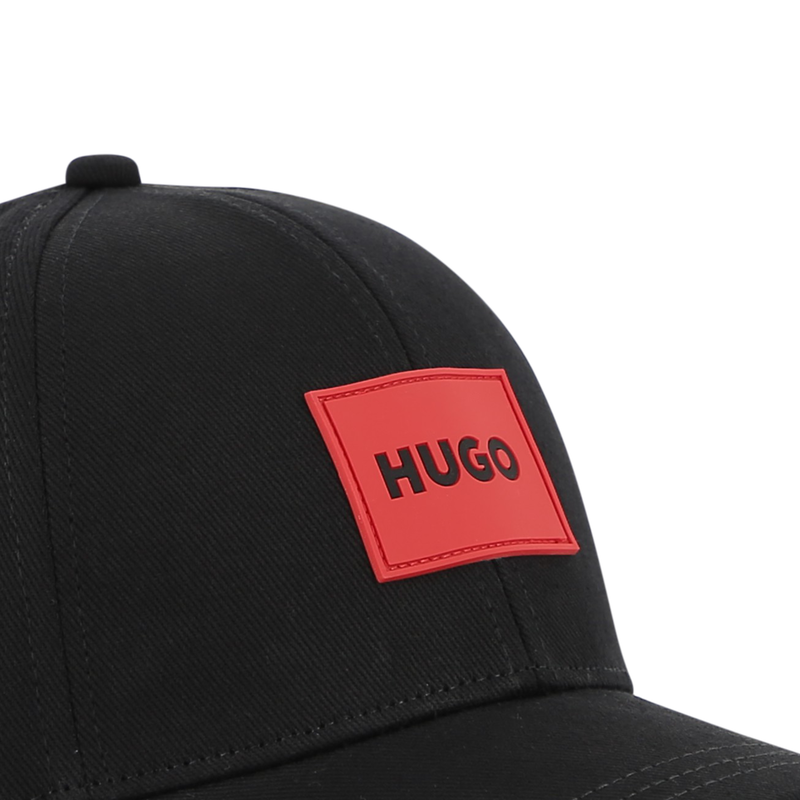 Pet HUGO 
                        UNISEX