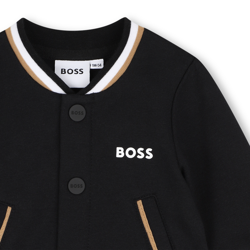 T-shirt + broek + vest set BOSS 
                        BOY