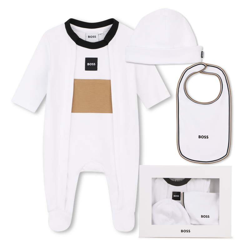 Pyjama set, muts en slabbetje BOSS 
                        BOY