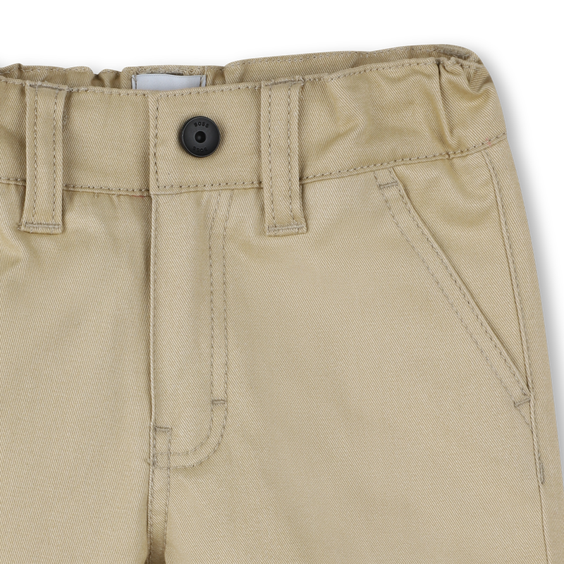 Effen katoenen short BOSS 
                        BOY