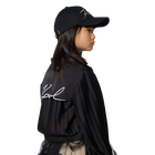 Pet met verstelbare sluiting KARL LAGERFELD KIDS 
                    GIRL